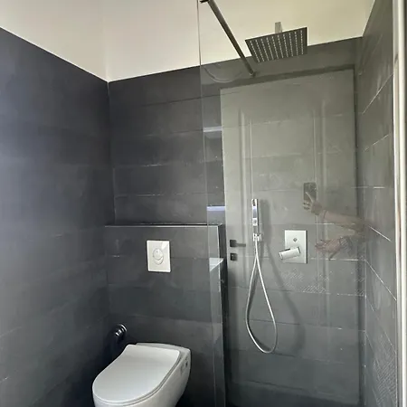 Le Stanze Della Luna Guest house Kamez